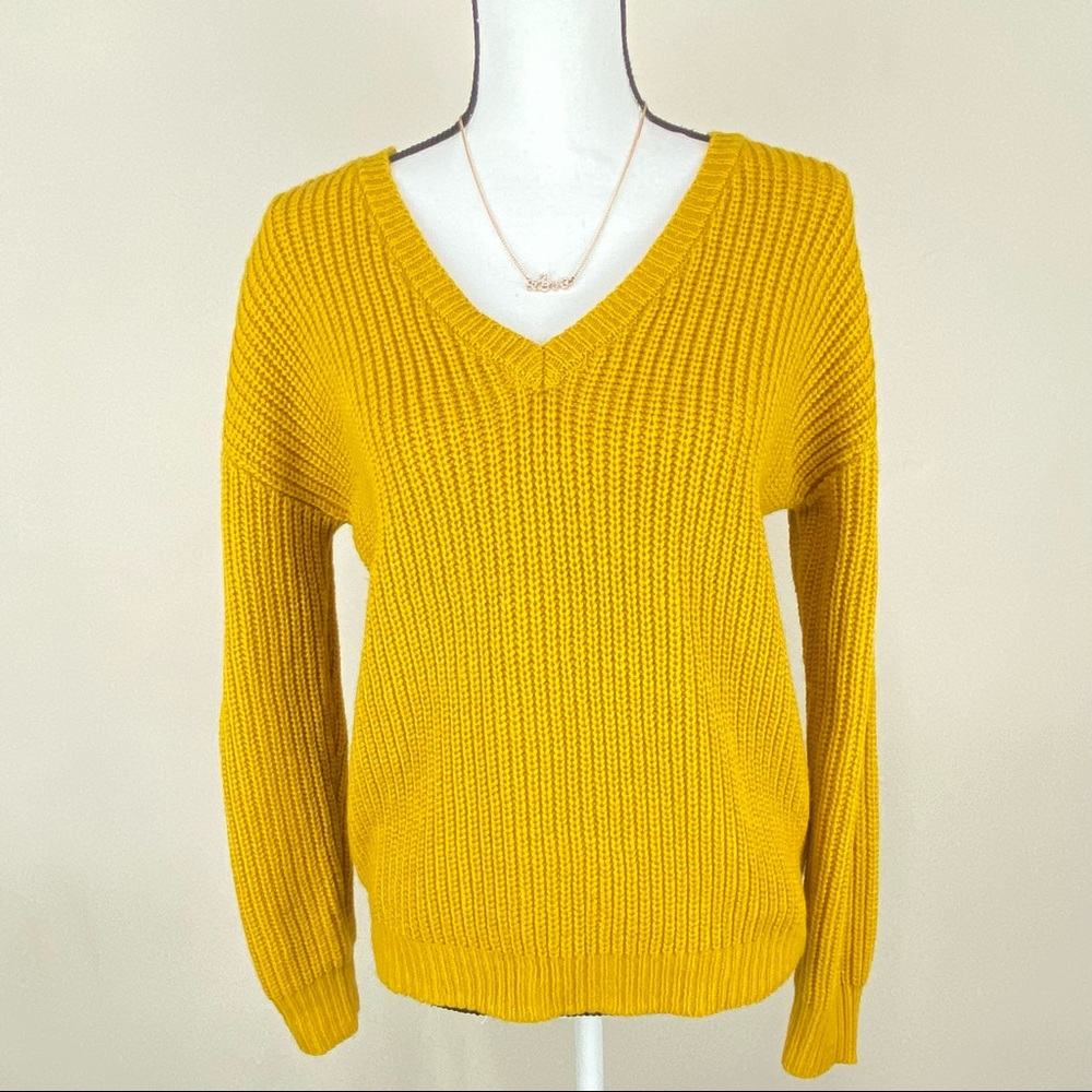 Love By Design Long Sleeves Lace-Up Back Sweater Color Gold Size Large